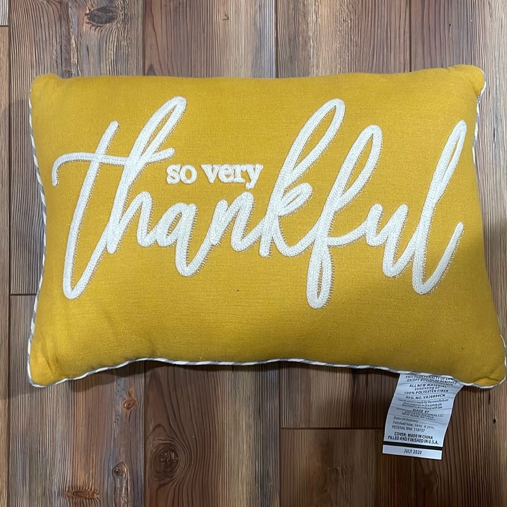 'So Very Thankful' Decorative Pillow